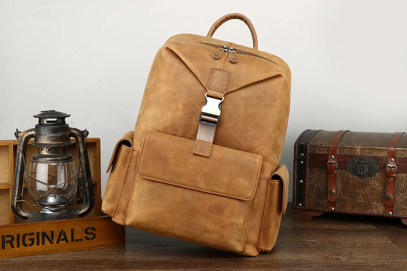 Indulge in luxury with our men\'s backpack G-78001